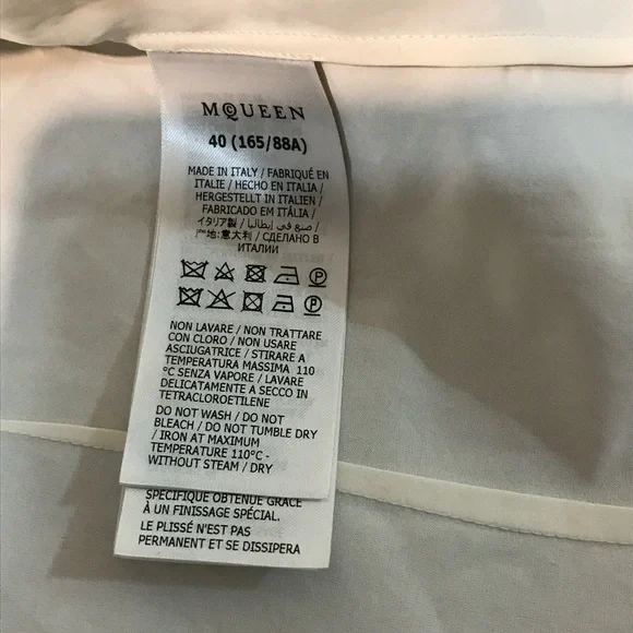 Alexander McQueen Elegant White Ruffled Blouse - Picture 5 of 10